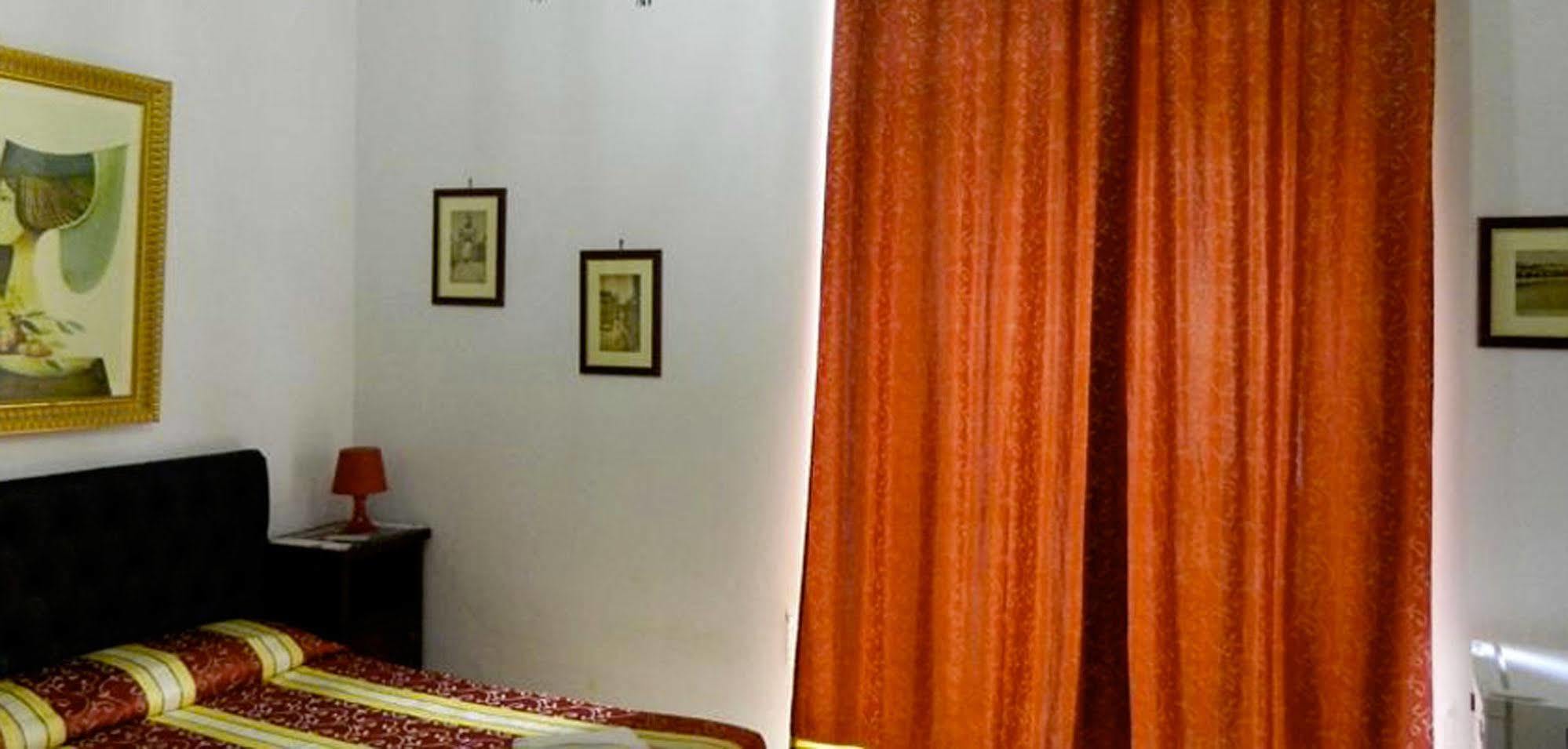 Crispi Rooms Katanya Dış mekan fotoğraf